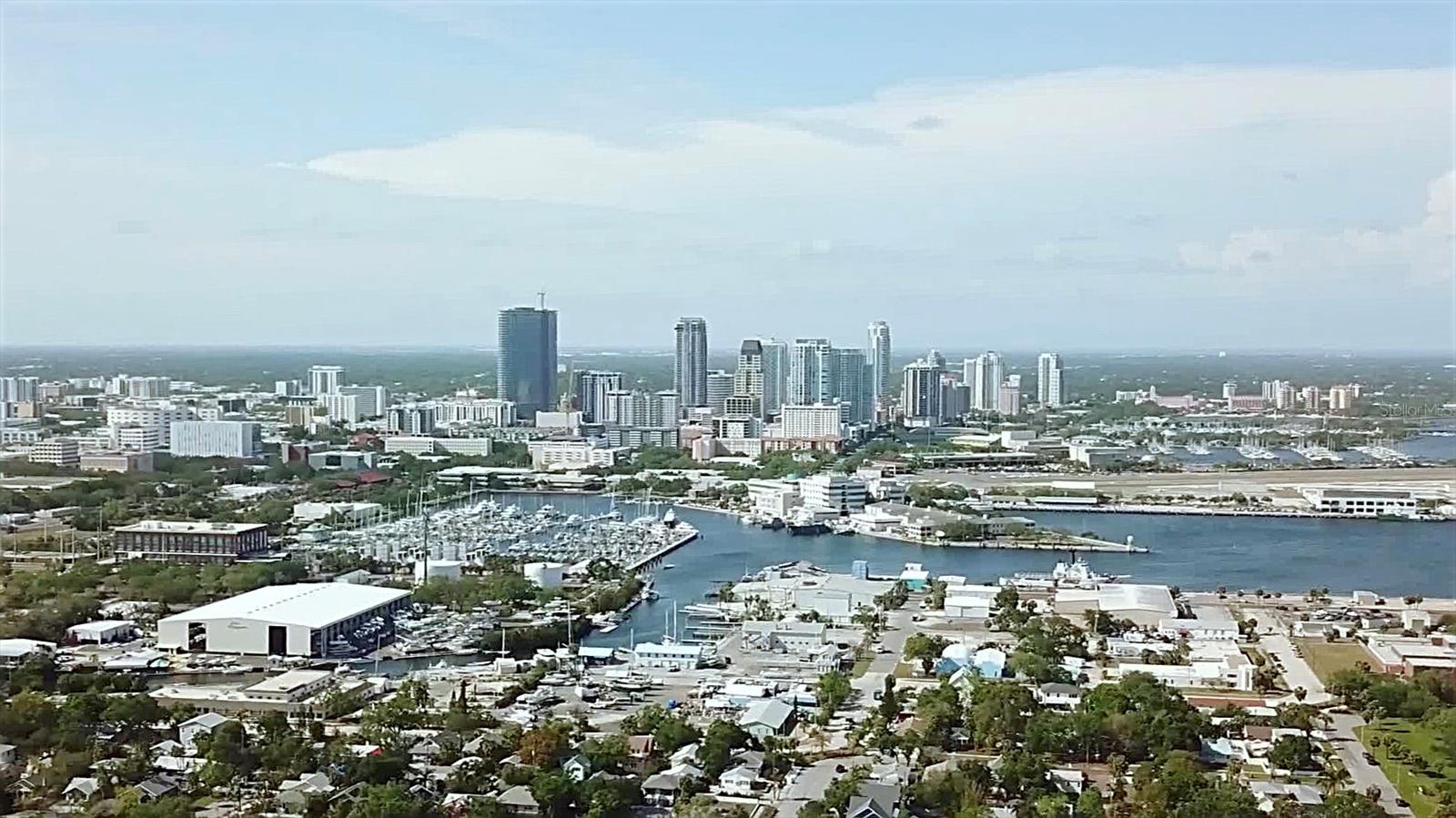 ROUSLYNN - Residential