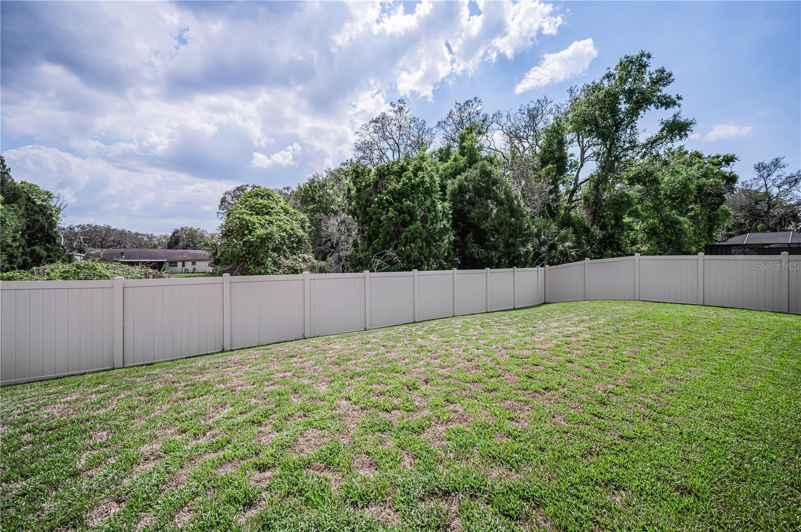 STARLING OAKS - Residential