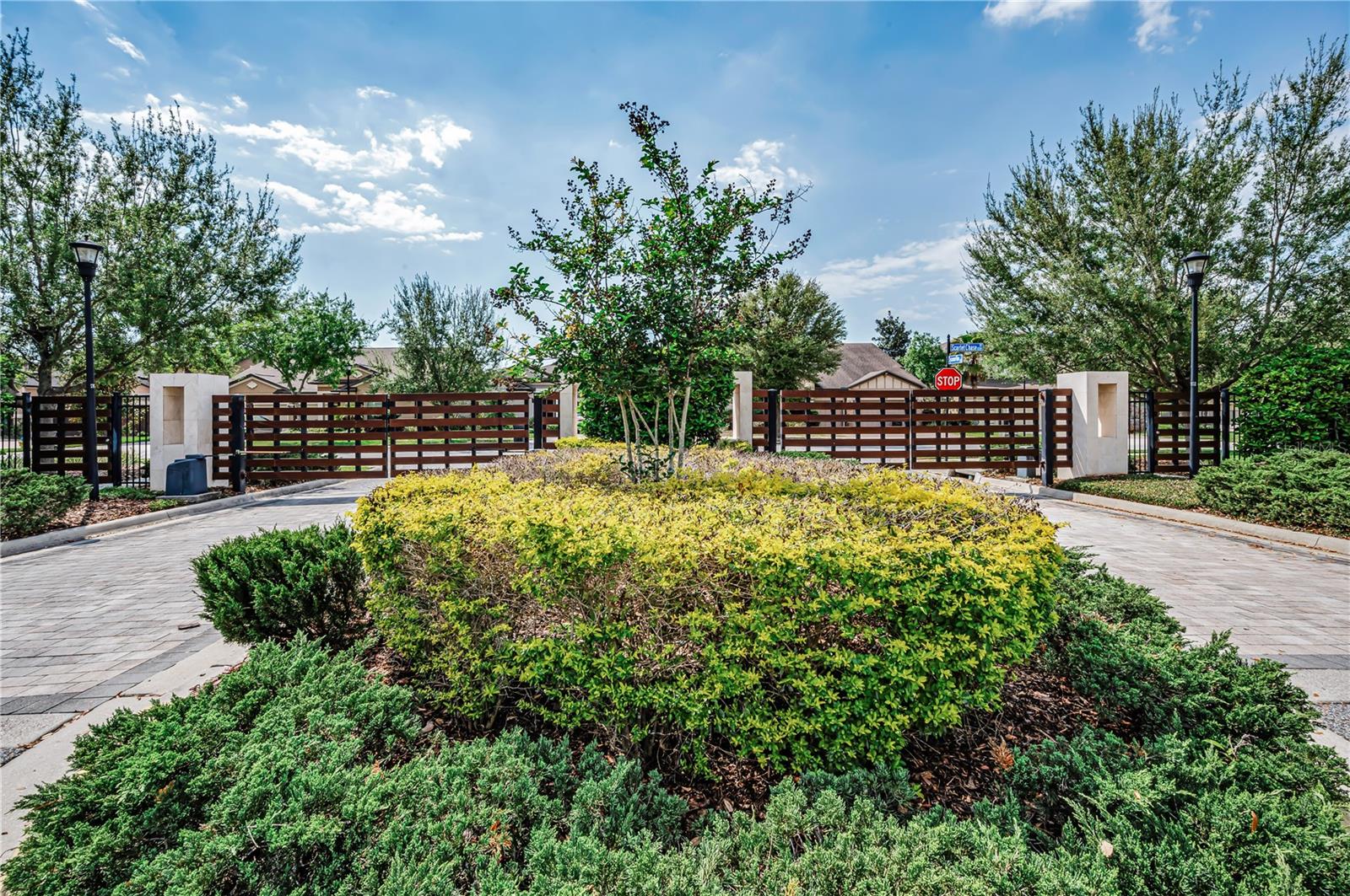 STARLING OAKS - Residential