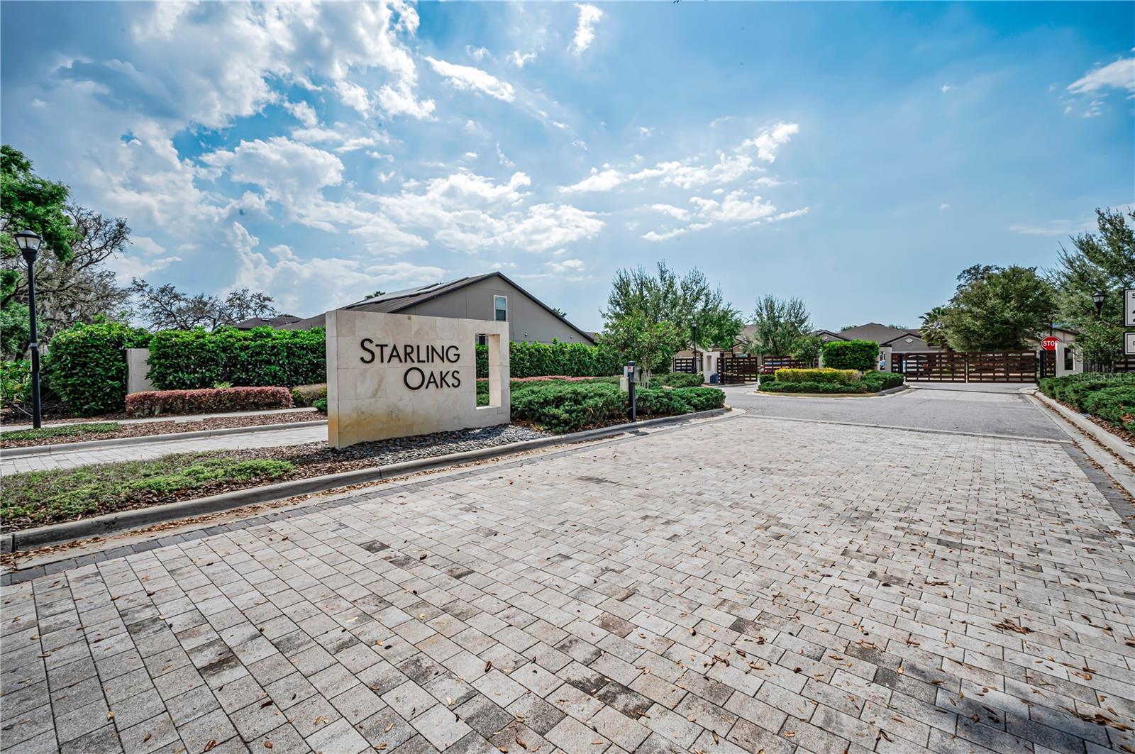 STARLING OAKS - Residential