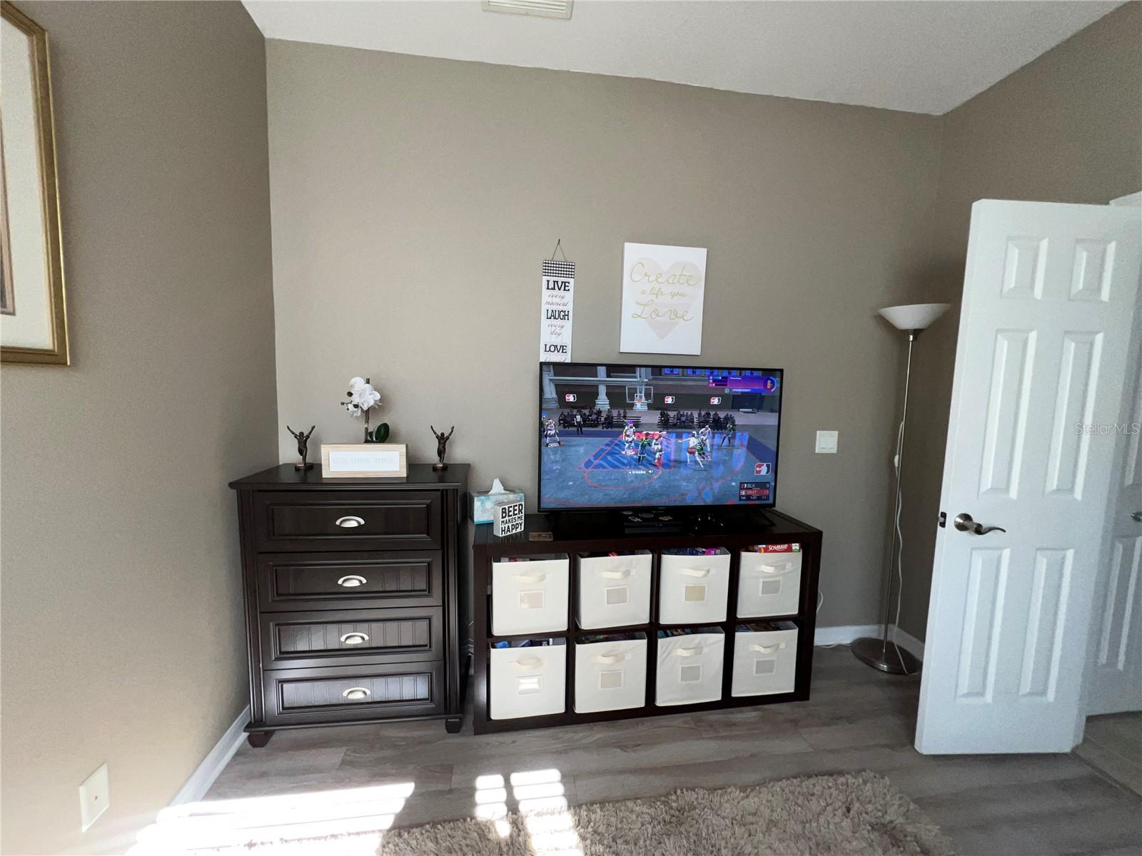 CYPRESS FALLS PH 1B - Residential Lease