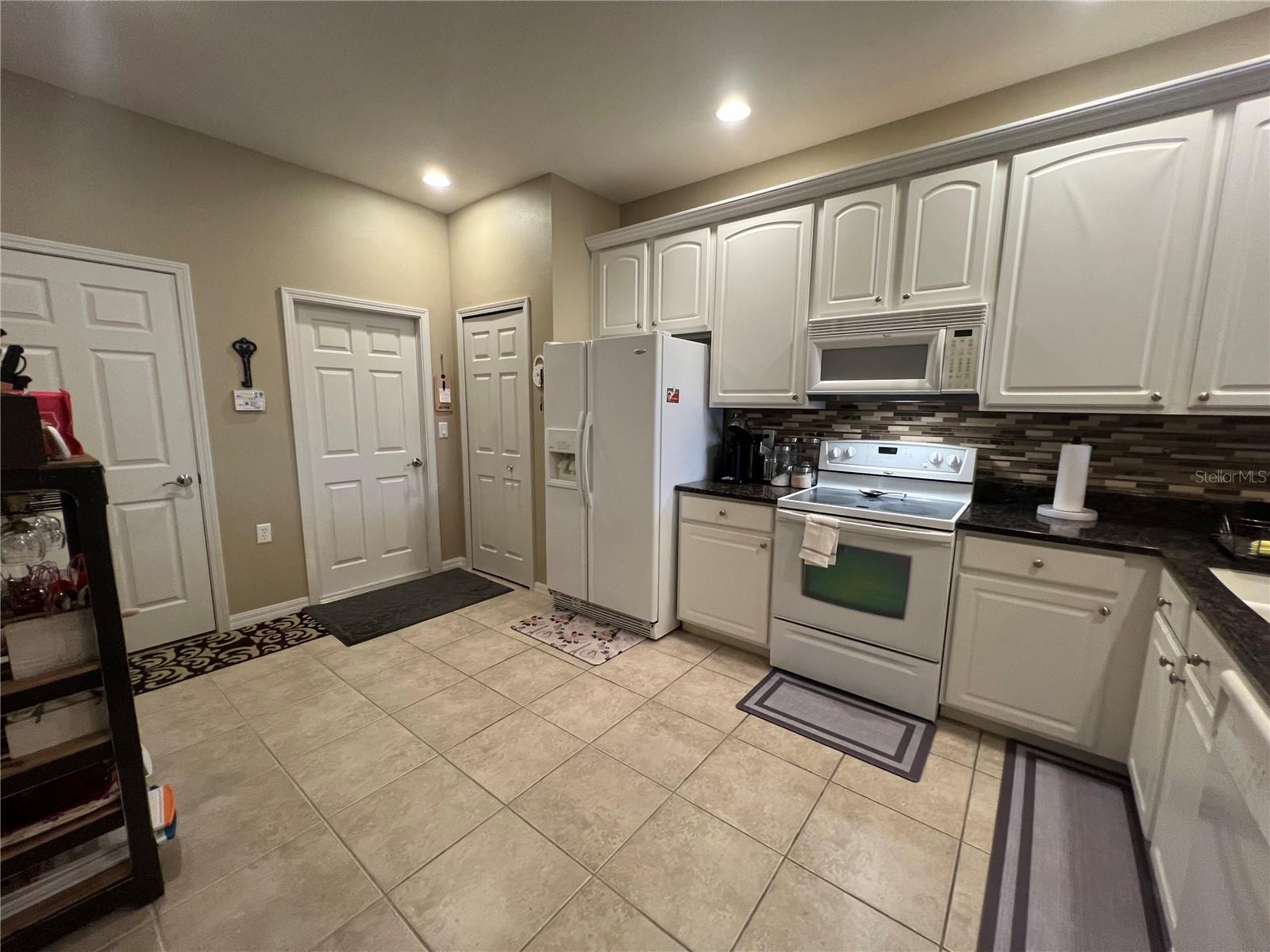 CYPRESS FALLS PH 1B - Residential Lease