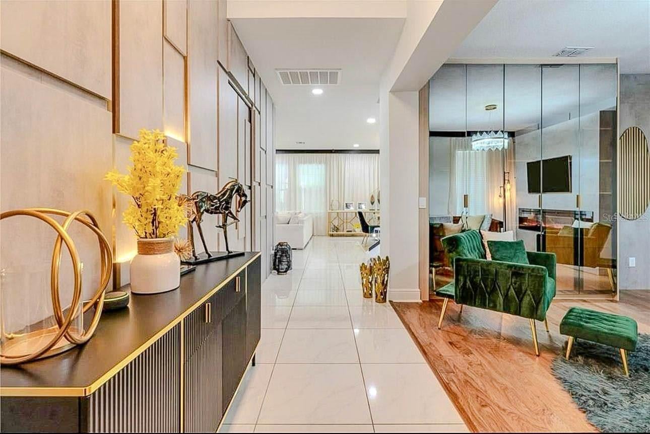 8109 LUDINGTON CIRCLE