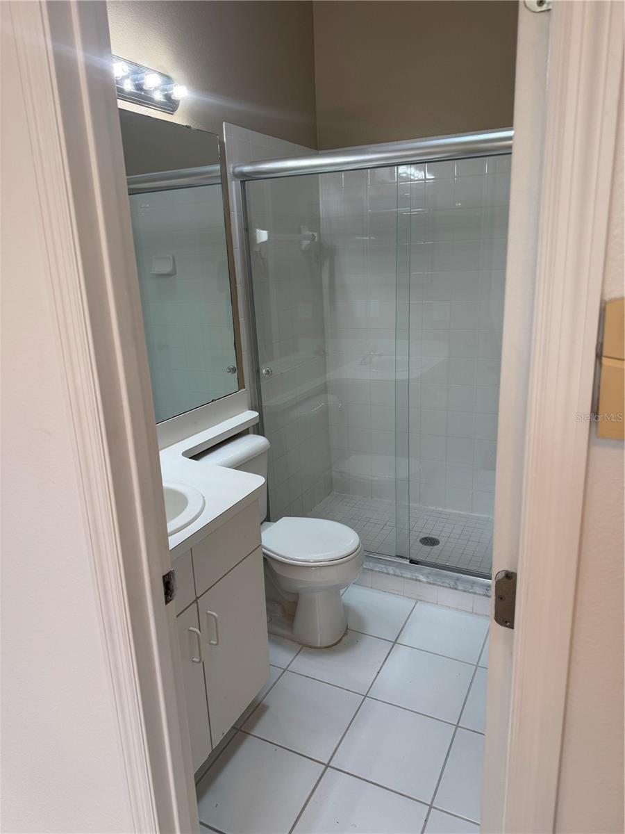 THATCHERS LANDING CONDO 03 - Residential