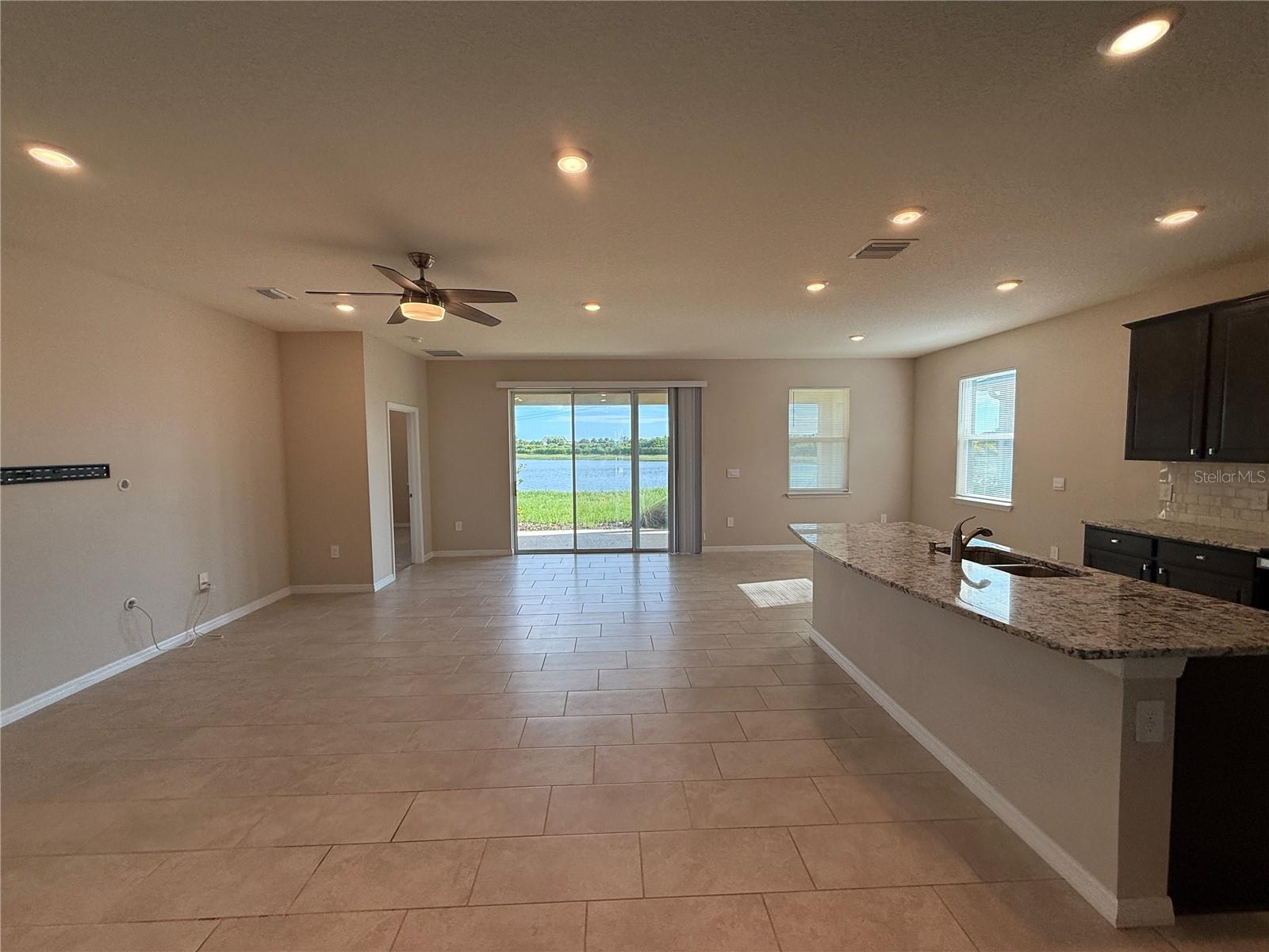 PROMENADE ESTATES PH II - Residential Lease