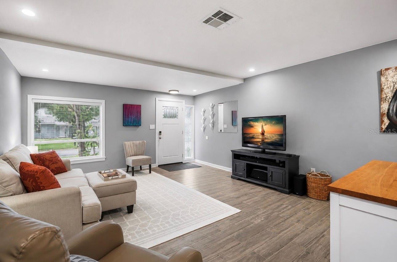Search Properties for Sale 1 1663 SAN MATEO DRIVE