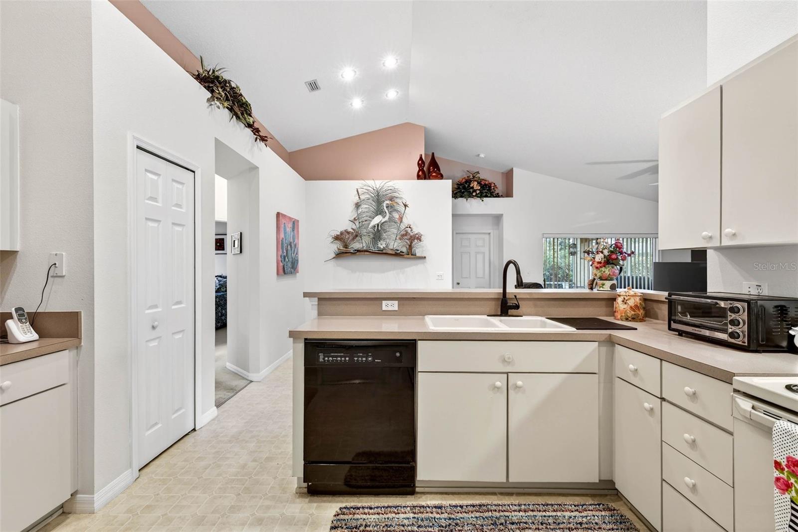 PENNINGTON VILLAGE - Residential