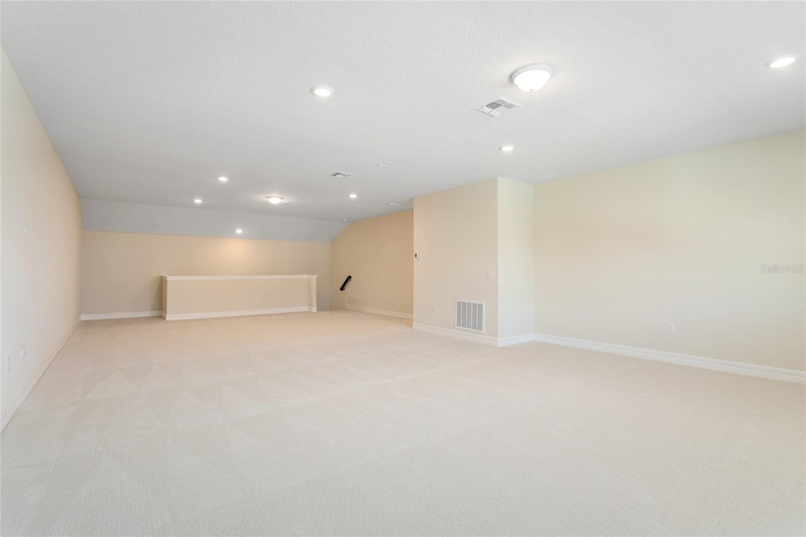 PHILLIPS GROVE TR J - Residential