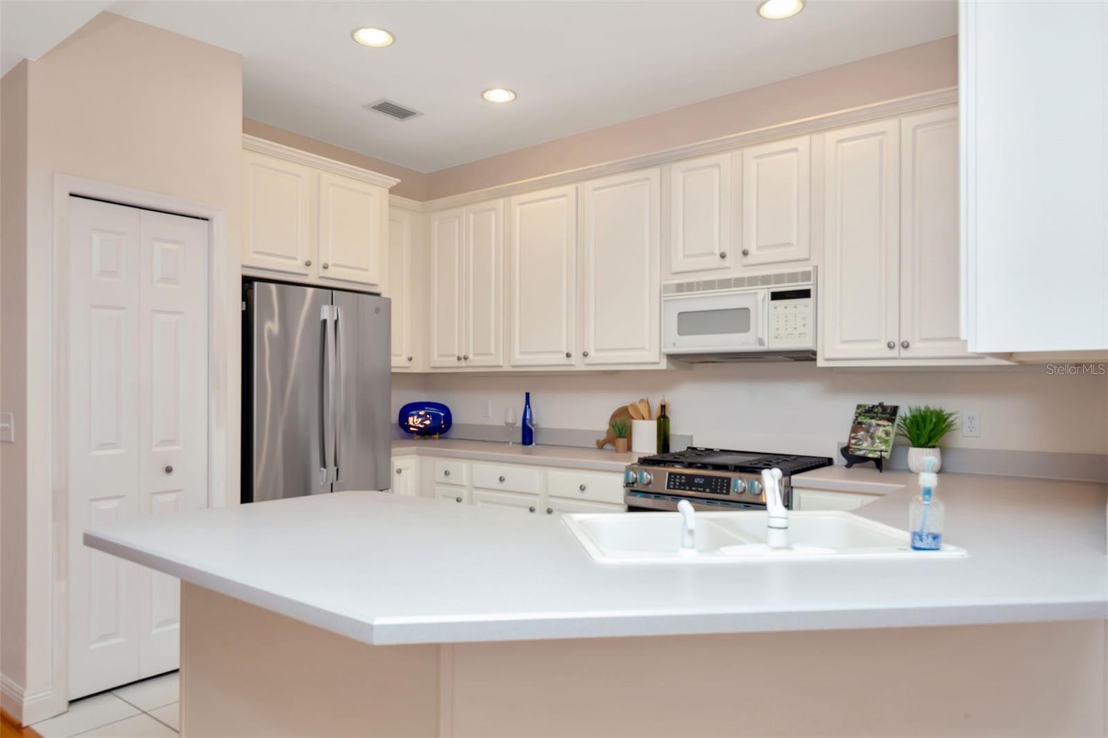 ISLAND PARK A CONDO - Residential