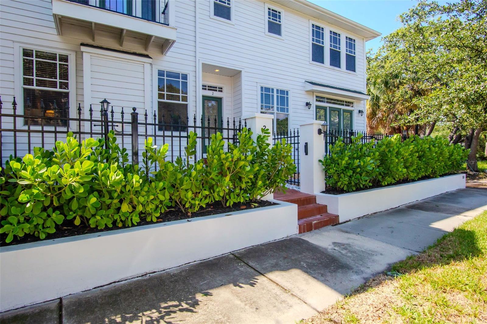 ISLAND PARK A CONDO - Residential