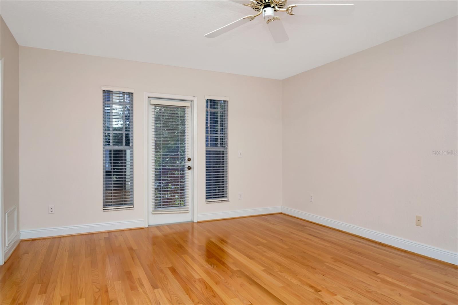 ISLAND PARK A CONDO - Residential