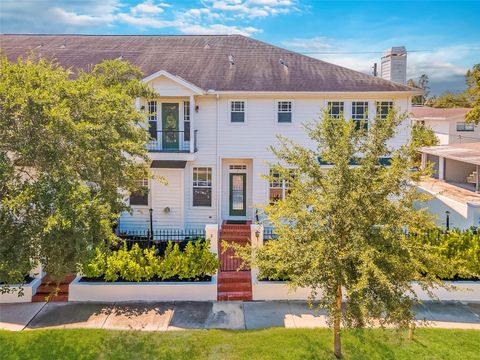 Photo of 113 Bosphorous Avenue #2, Tampa, FL 33606 (MLS # TB8467129)