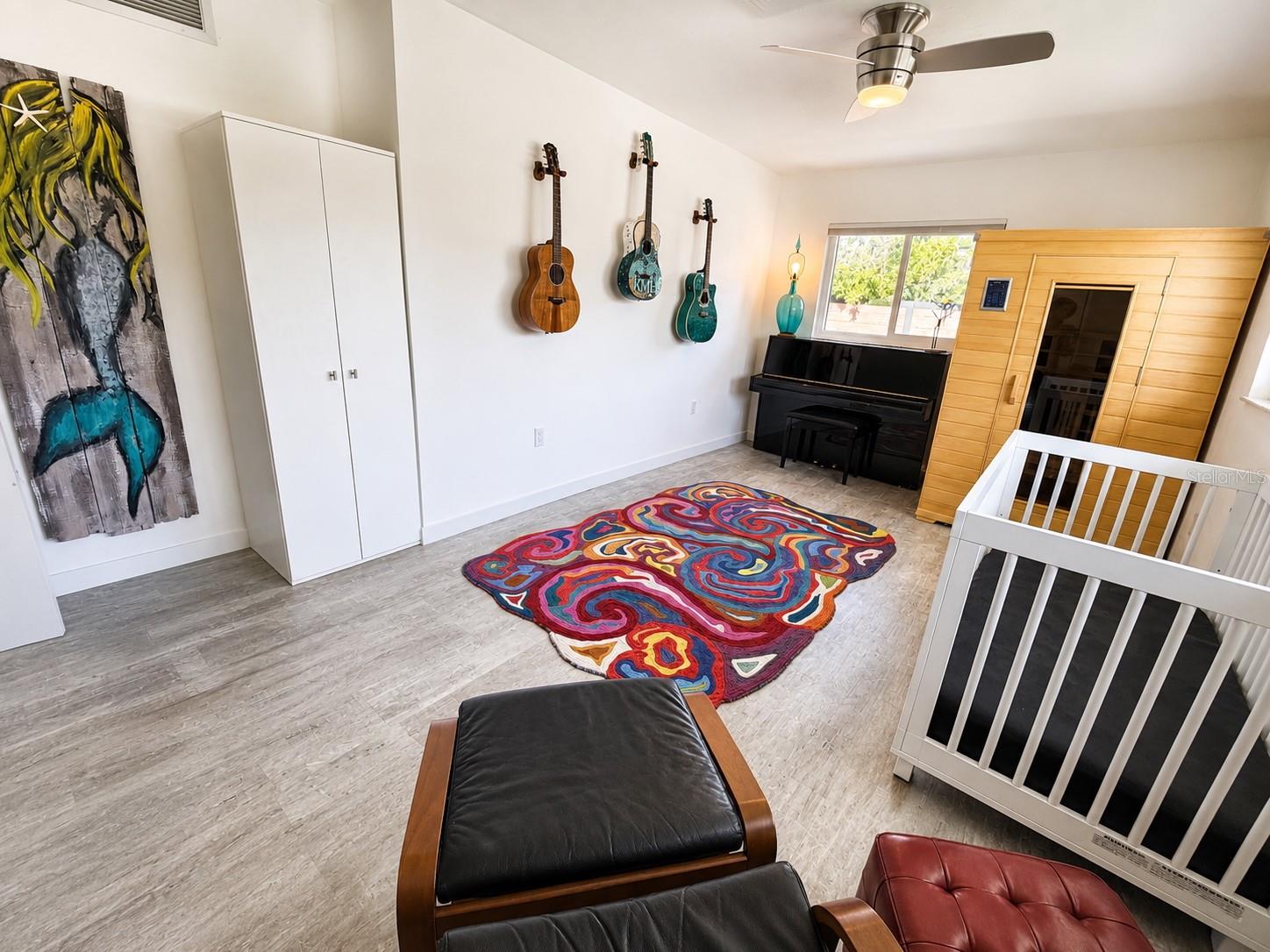 SOUTH GATE - Residential