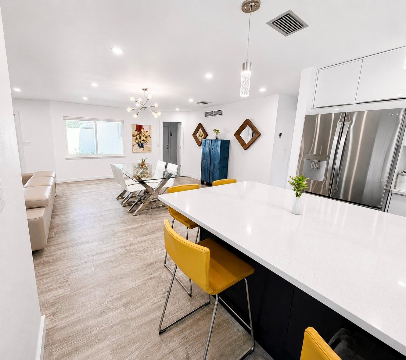 SOUTH GATE - Residential