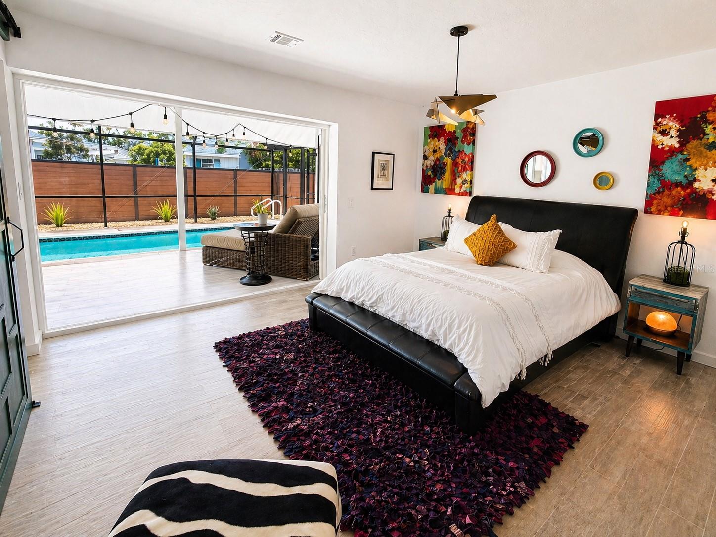SOUTH GATE - Residential