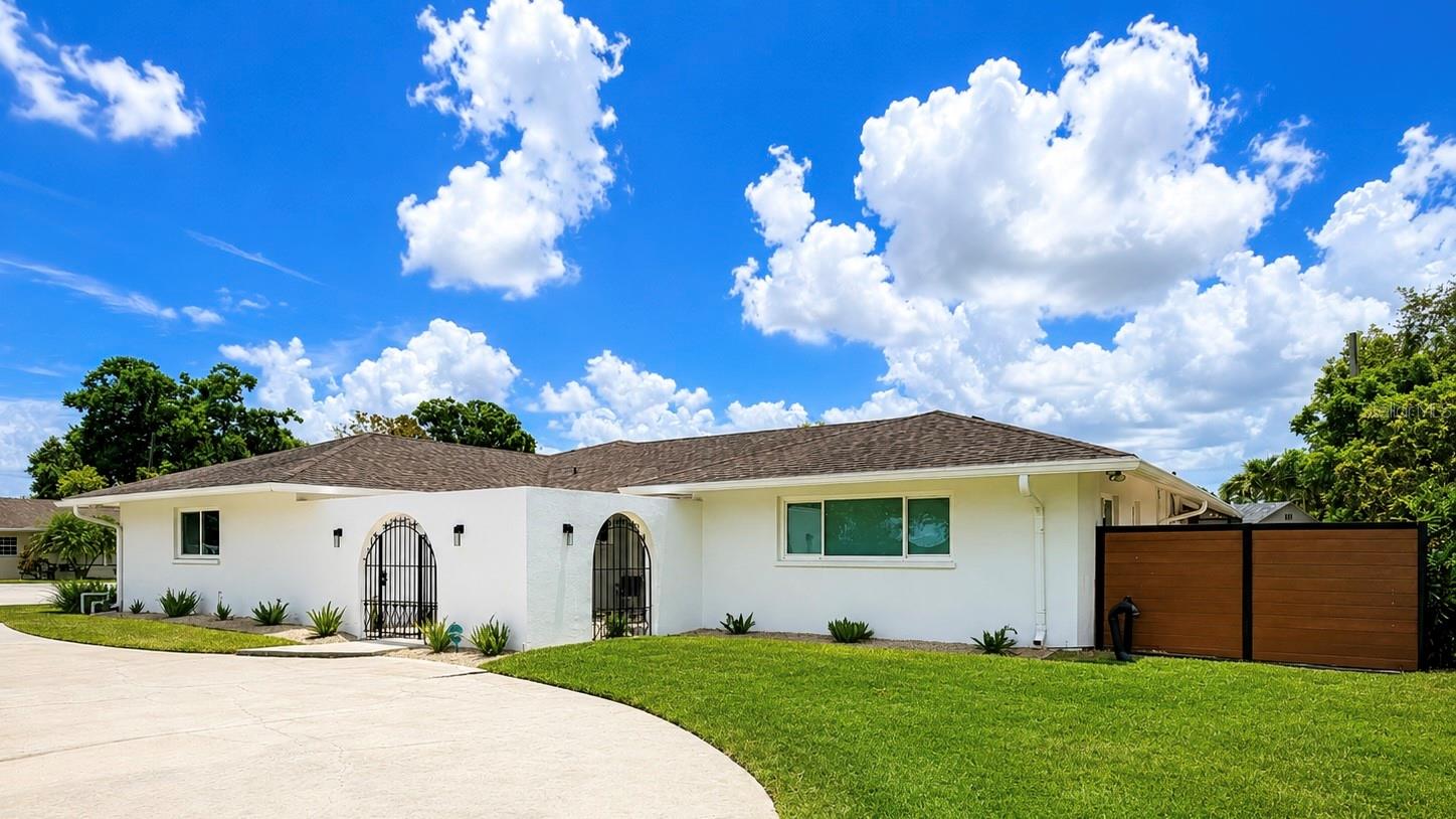 SOUTH GATE - Residential