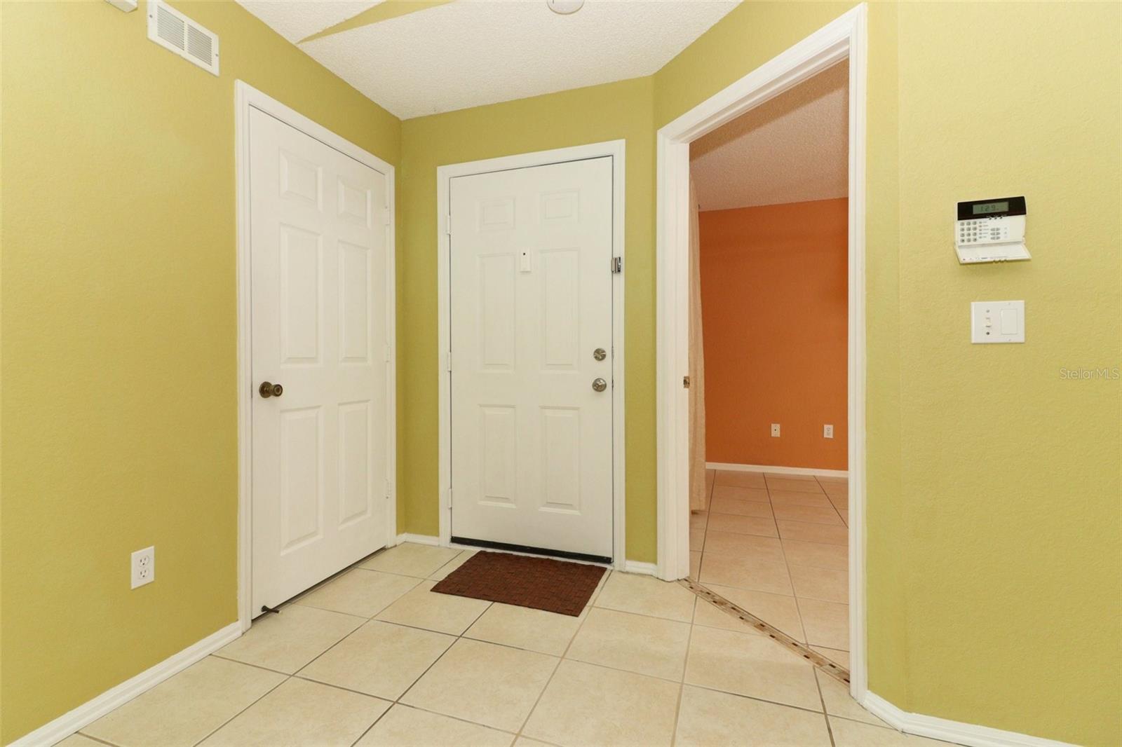 2214 METROPOLITAN WAY 1032