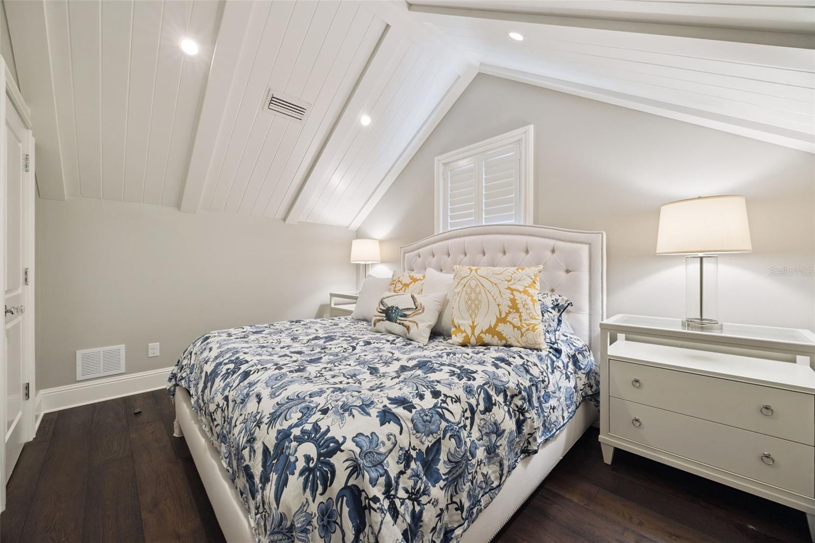 PARK GROVE - Residential