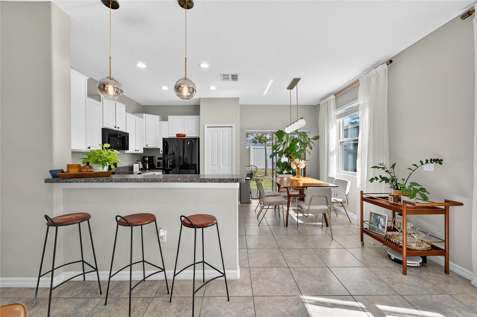 TOUCHSTONE PH 2 - Residential Lease