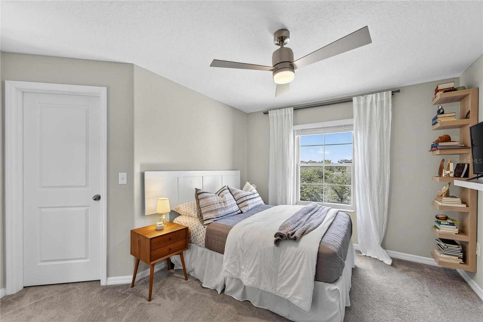 TOUCHSTONE PH 2 - Residential Lease