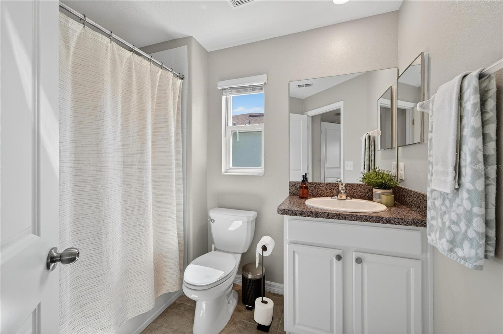 TOUCHSTONE PH 2 - Residential Lease