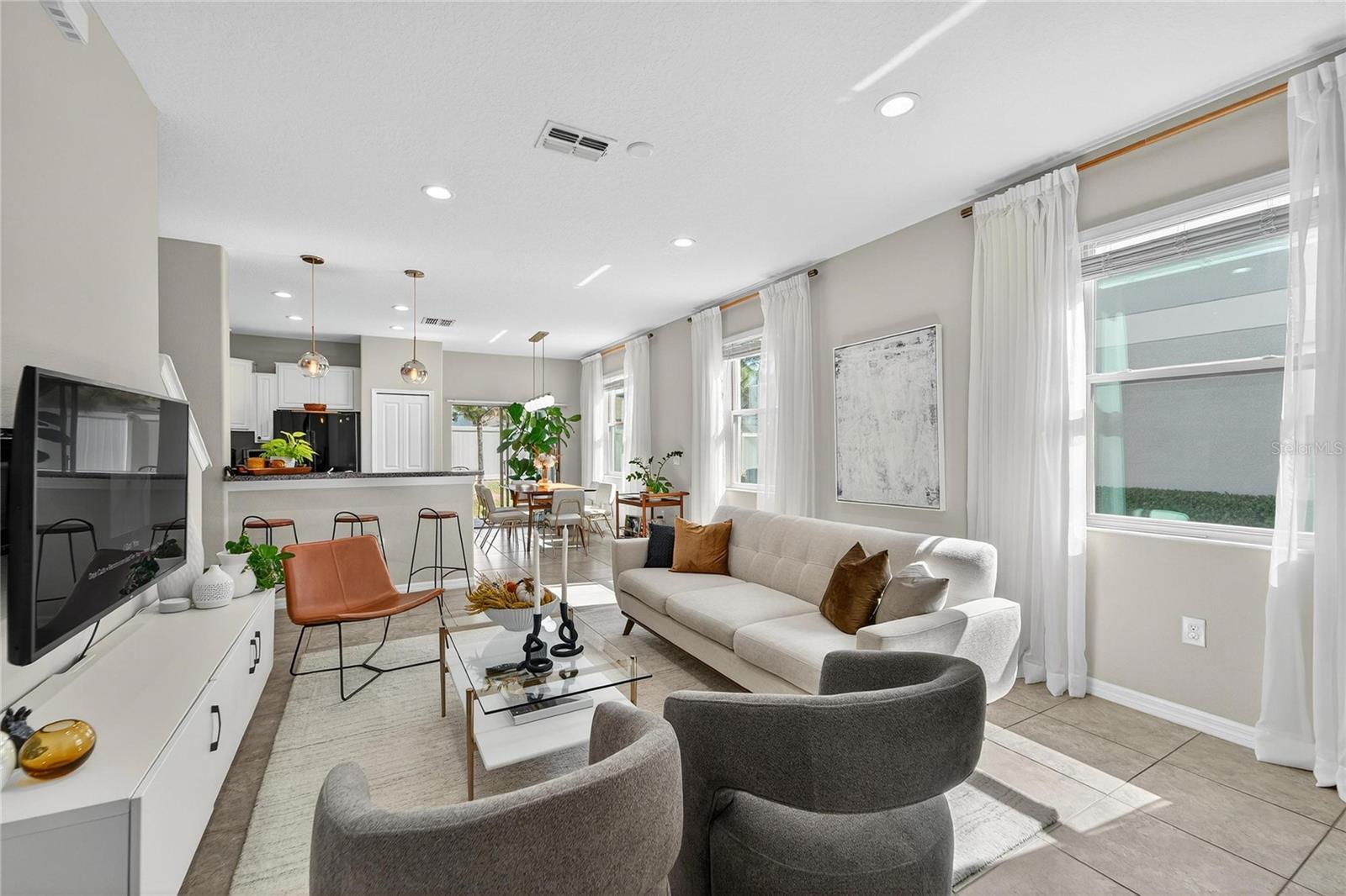 TOUCHSTONE PH 2 - Residential Lease