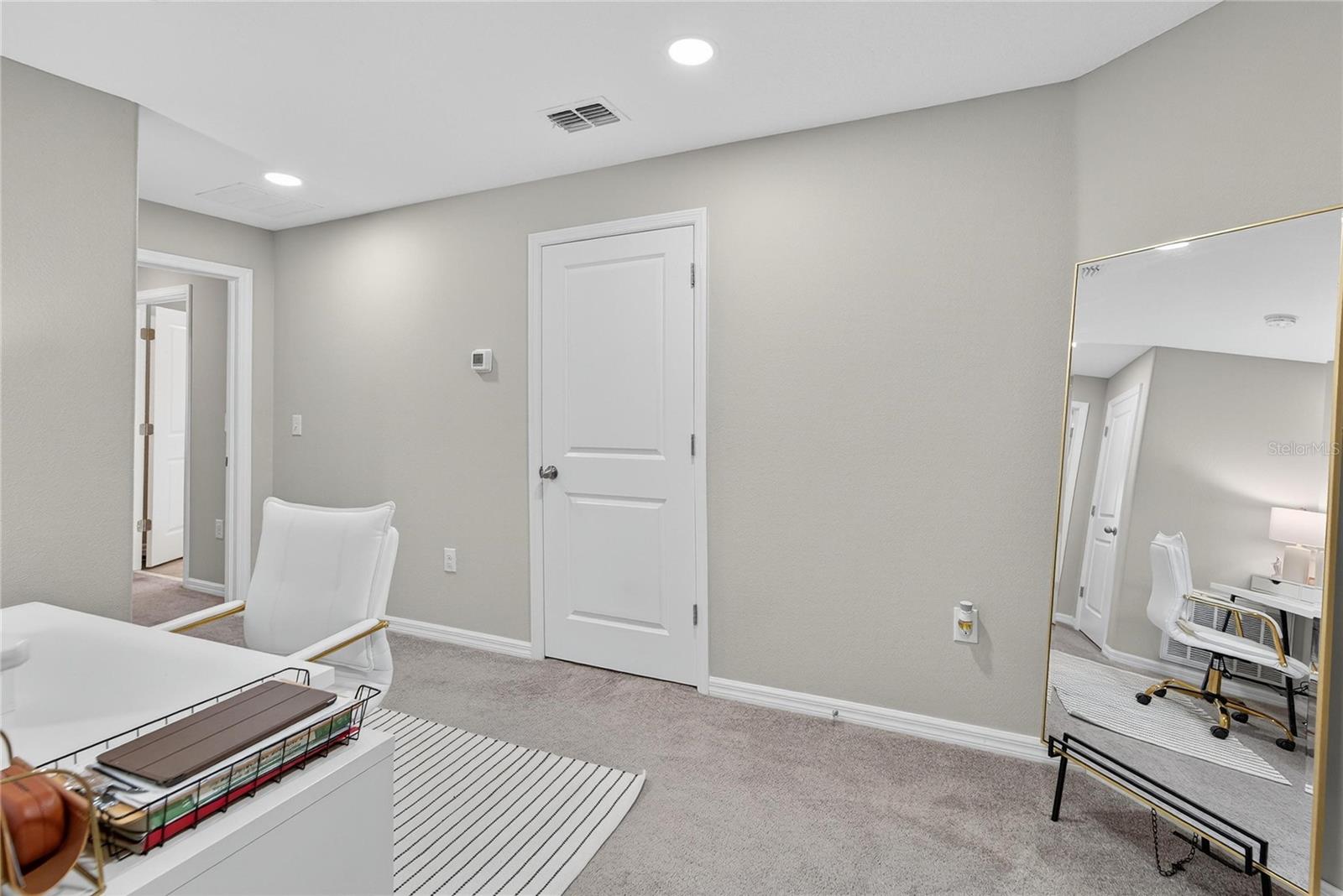 TOUCHSTONE PH 2 - Residential Lease