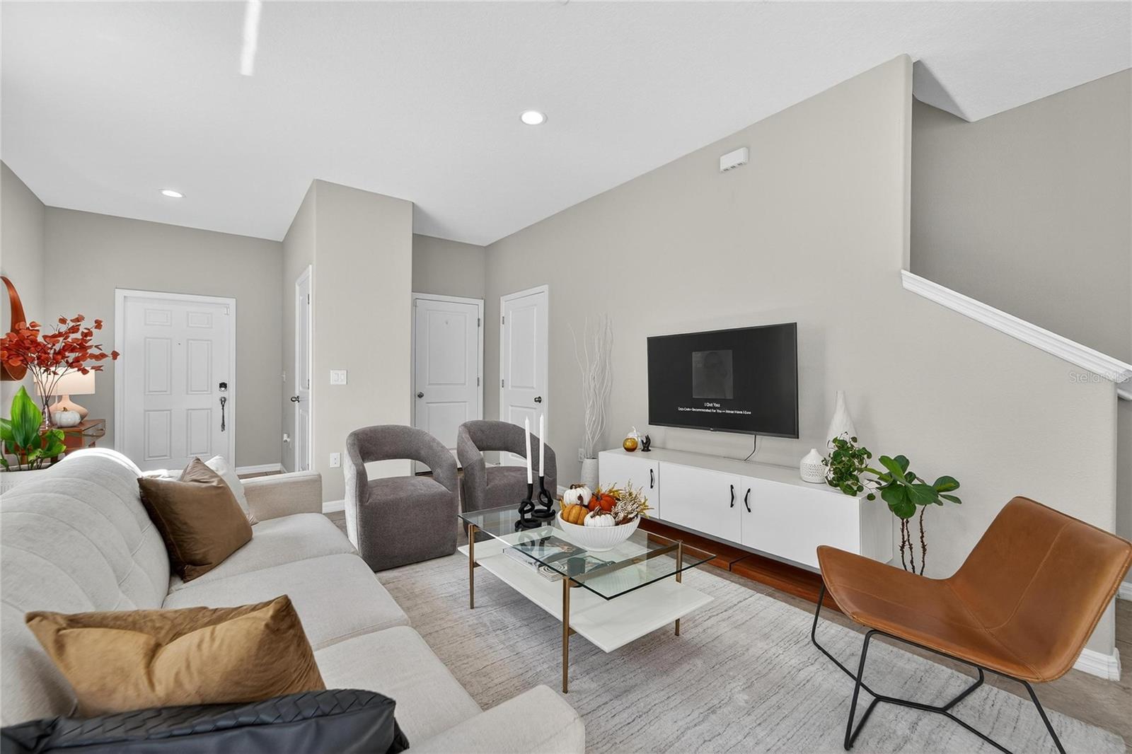 TOUCHSTONE PH 2 - Residential Lease