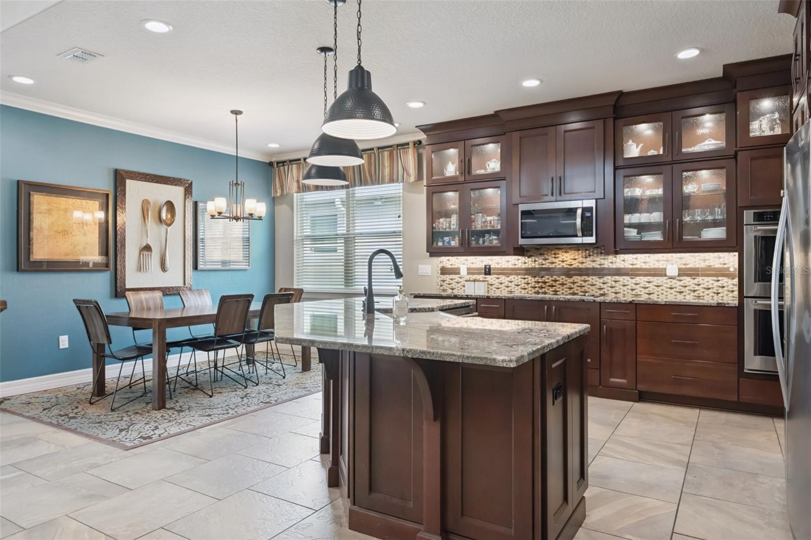 TAPESTRY - Residential