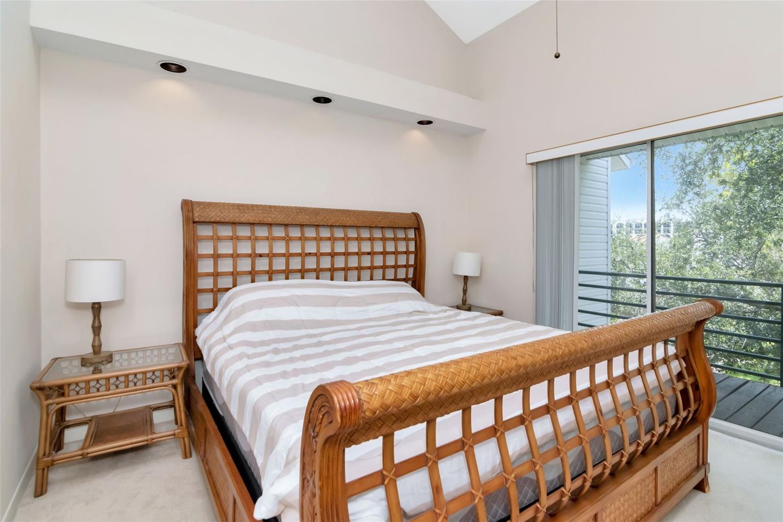 CUTTER COVE CONDO - Residential Lease