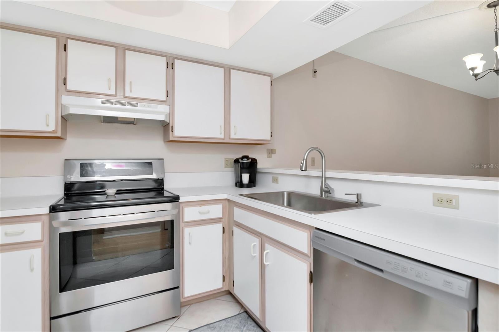 CUTTER COVE CONDO - Residential Lease