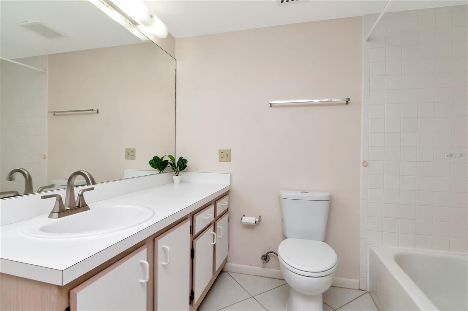 CUTTER COVE CONDO - Residential Lease