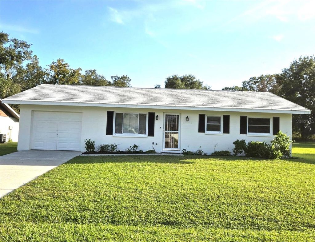 Photo of 31192 Lancewood Drive, Brooksville, FL 34602 (MLS # O6370337)