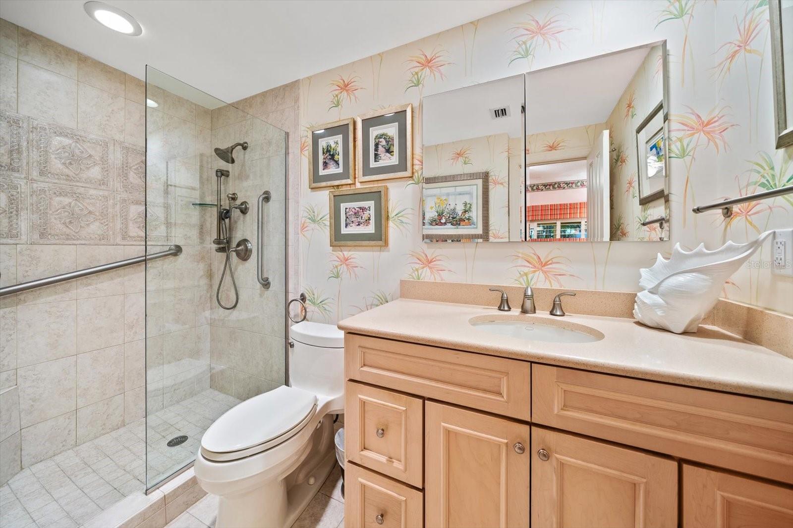 ALMENARA CONDO - Residential