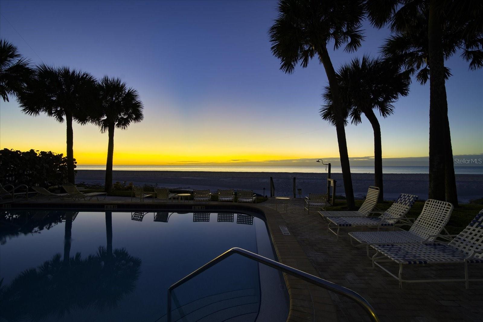 ALMENARA CONDO - Residential