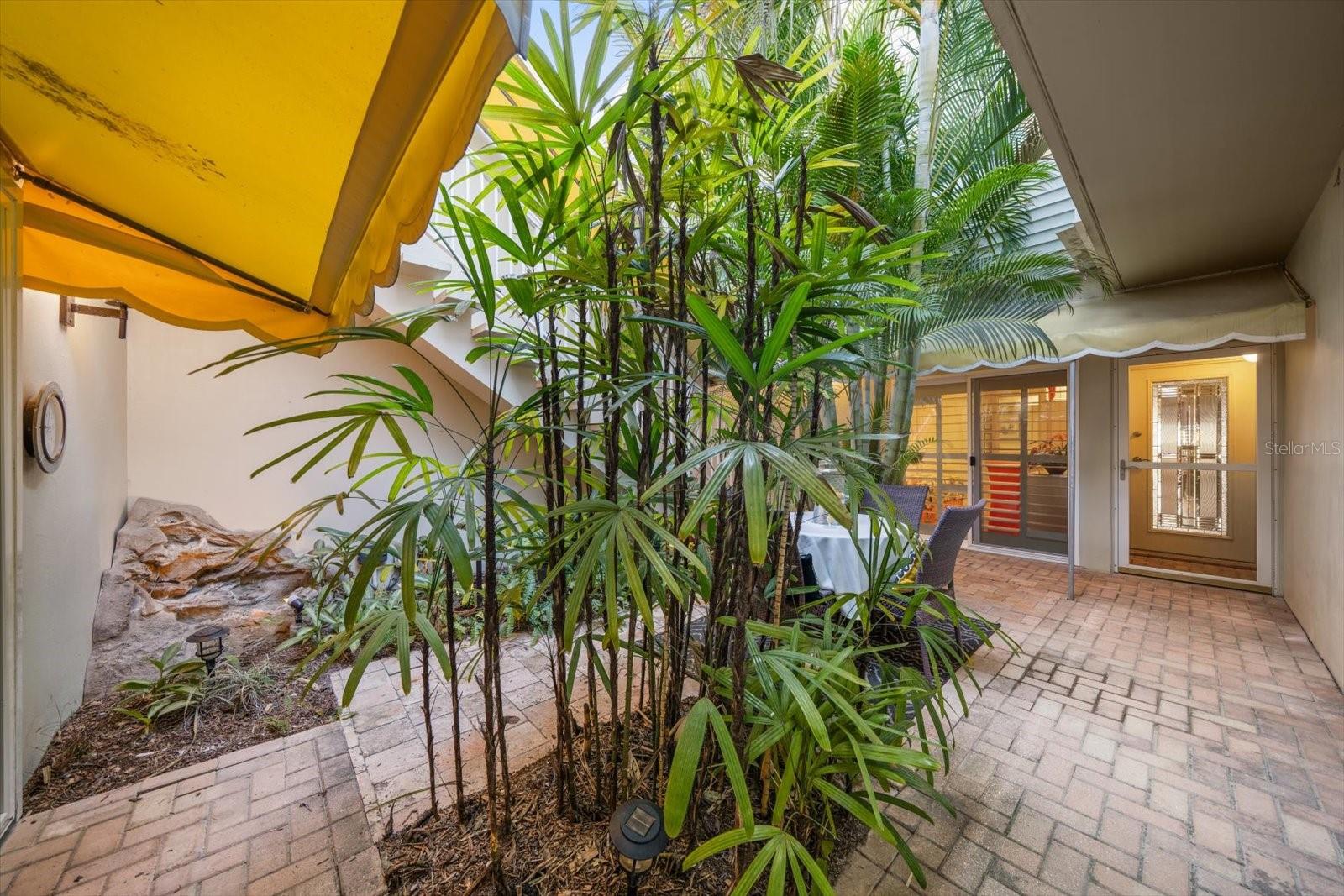 2300 GULF BOULEVARD D1