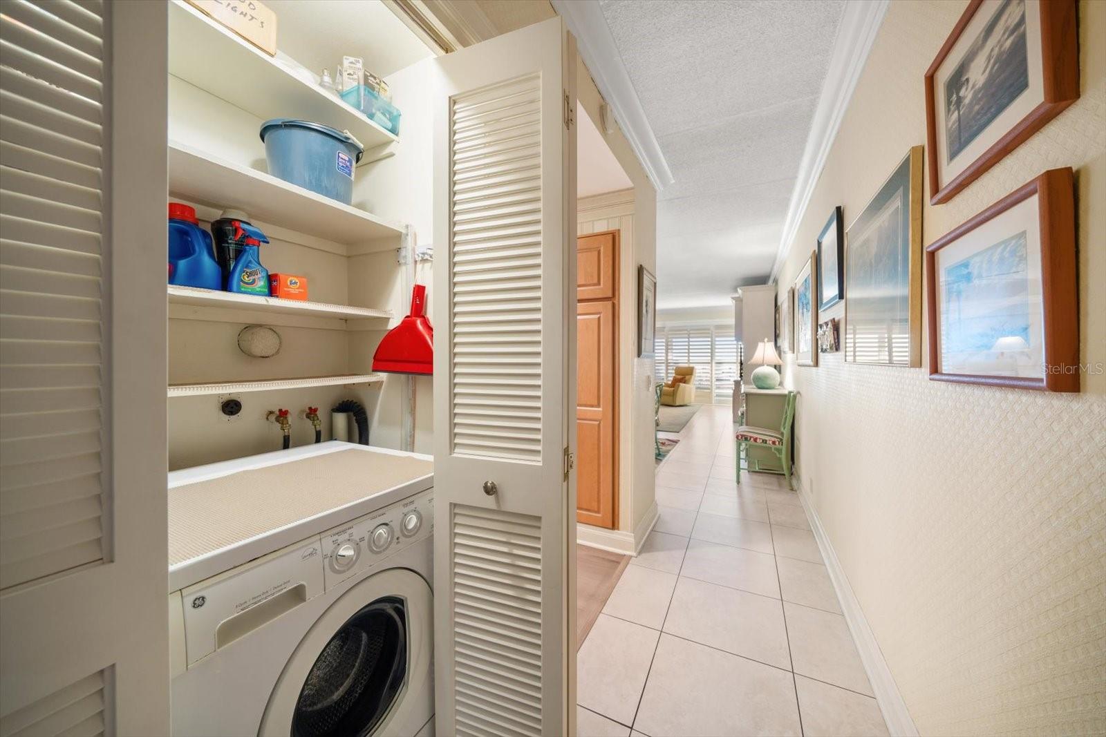 ALMENARA CONDO - Residential