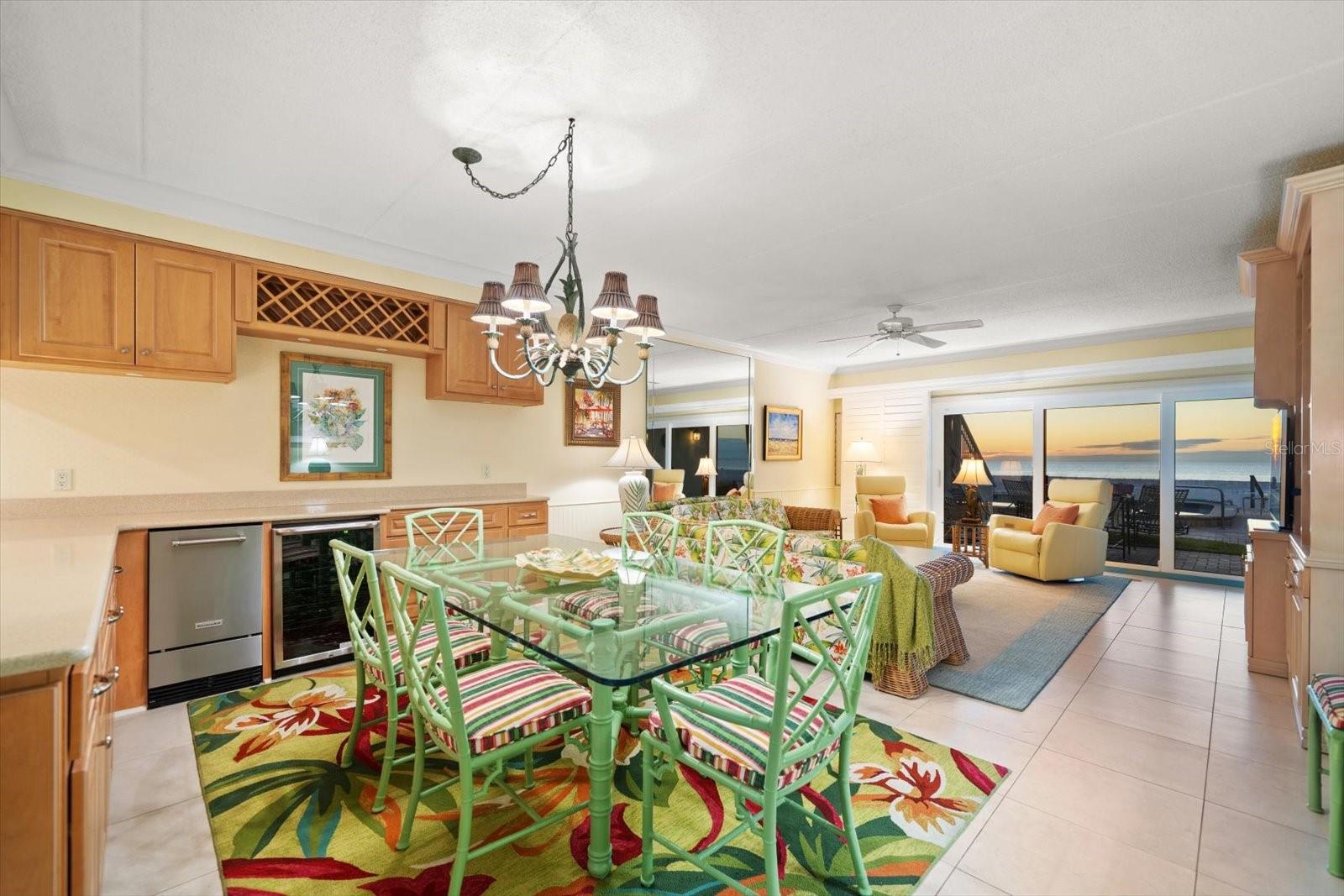 ALMENARA CONDO - Residential