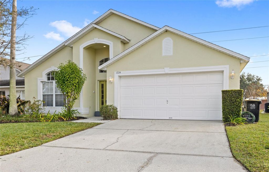 Photo of 1224 Casterton Circle, Davenport, FL 33897 (MLS # O6367038)