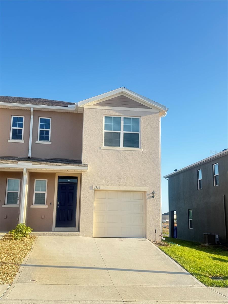 BRENTWOOD TWNHMS PH 1 - Residential Lease