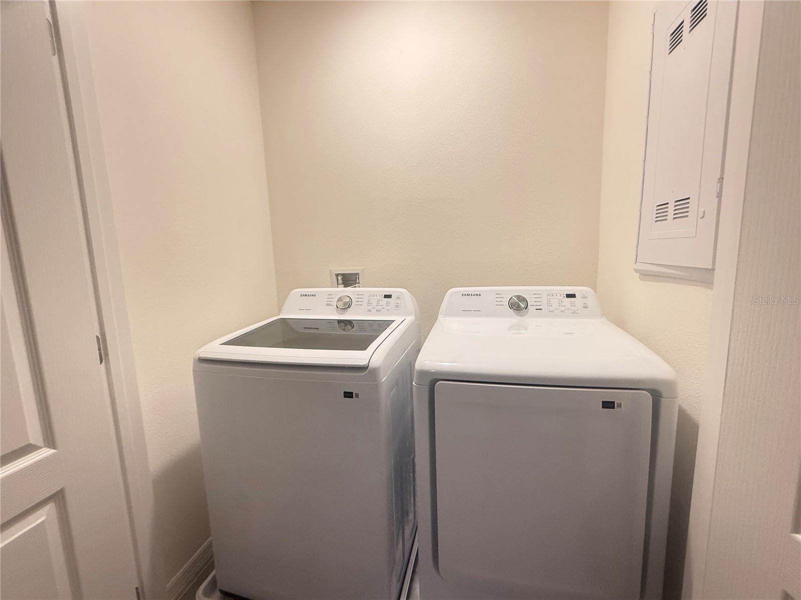 BRENTWOOD TWNHMS PH 1 - Residential Lease