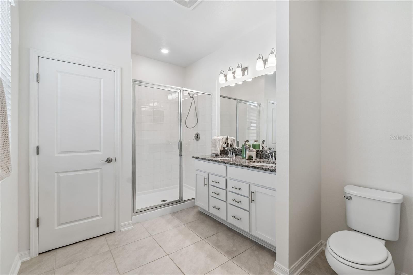 RIVERSTONE - Residential