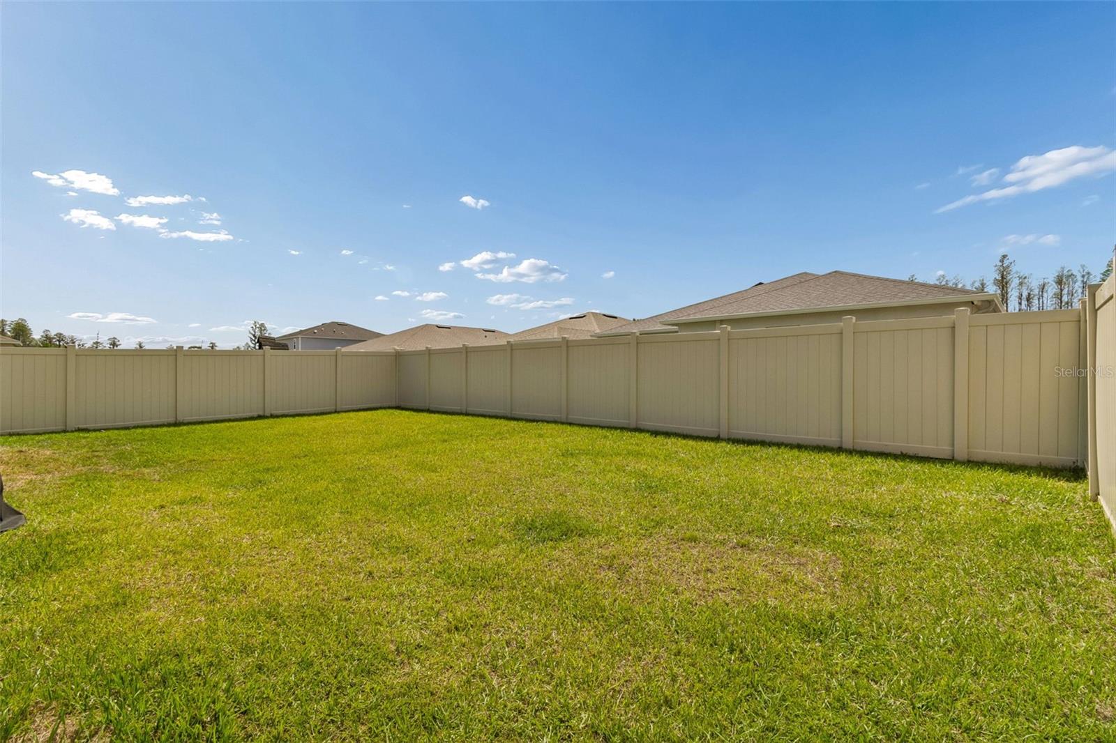 RIVERSTONE - Residential