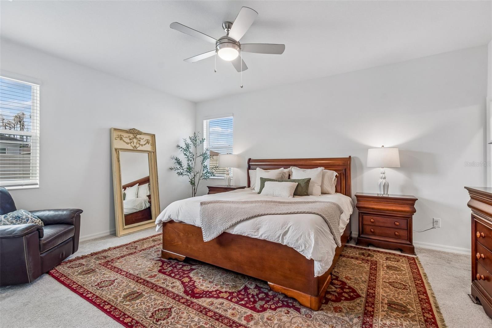 RIVERSTONE - Residential