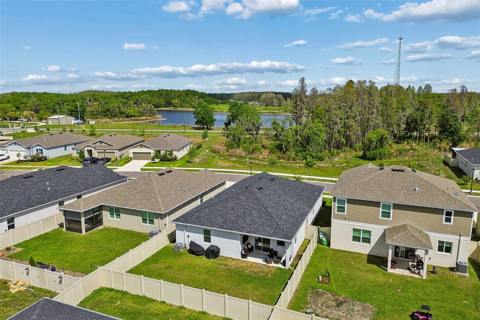 RIVERSTONE - Residential