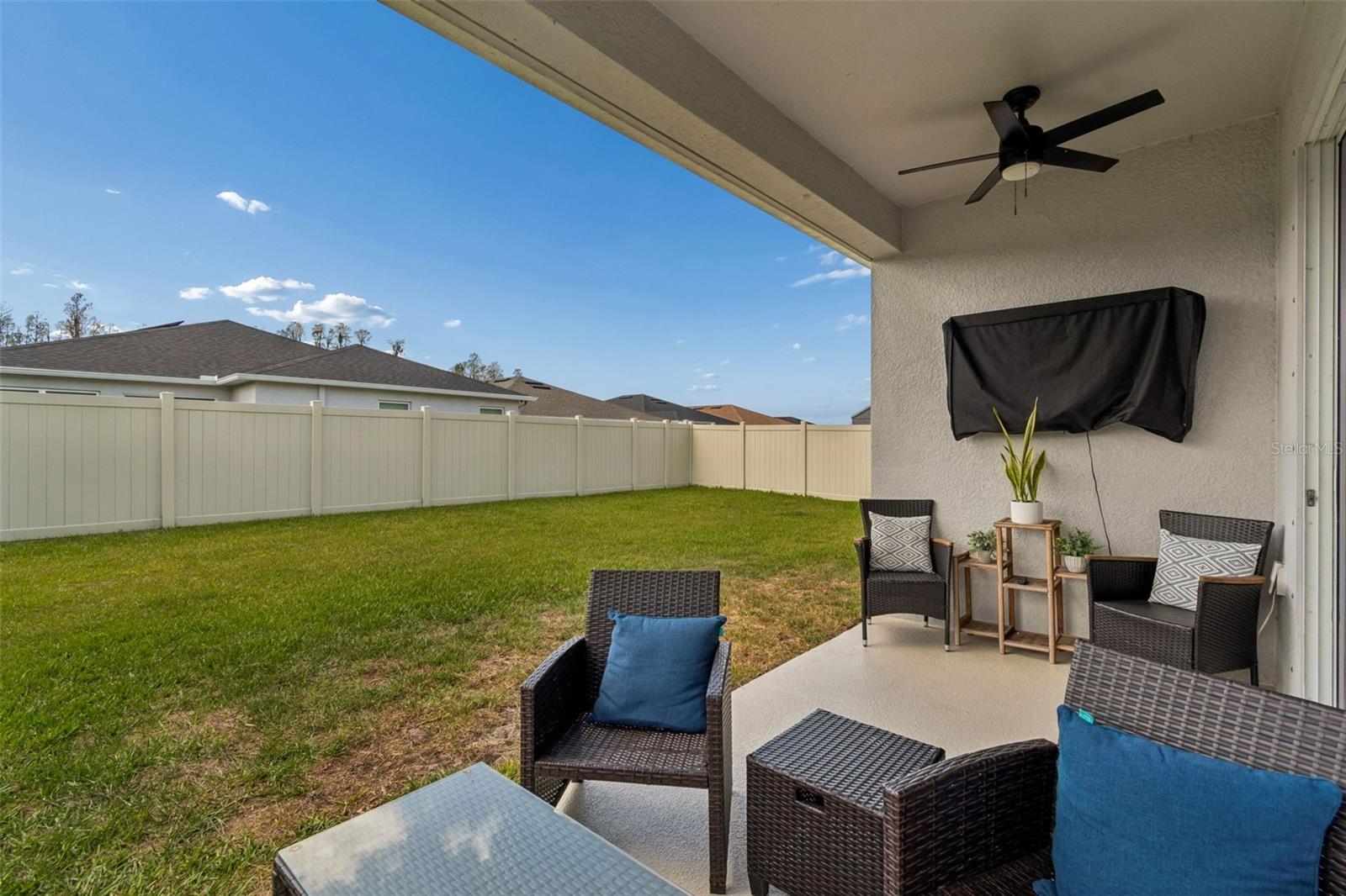 RIVERSTONE - Residential