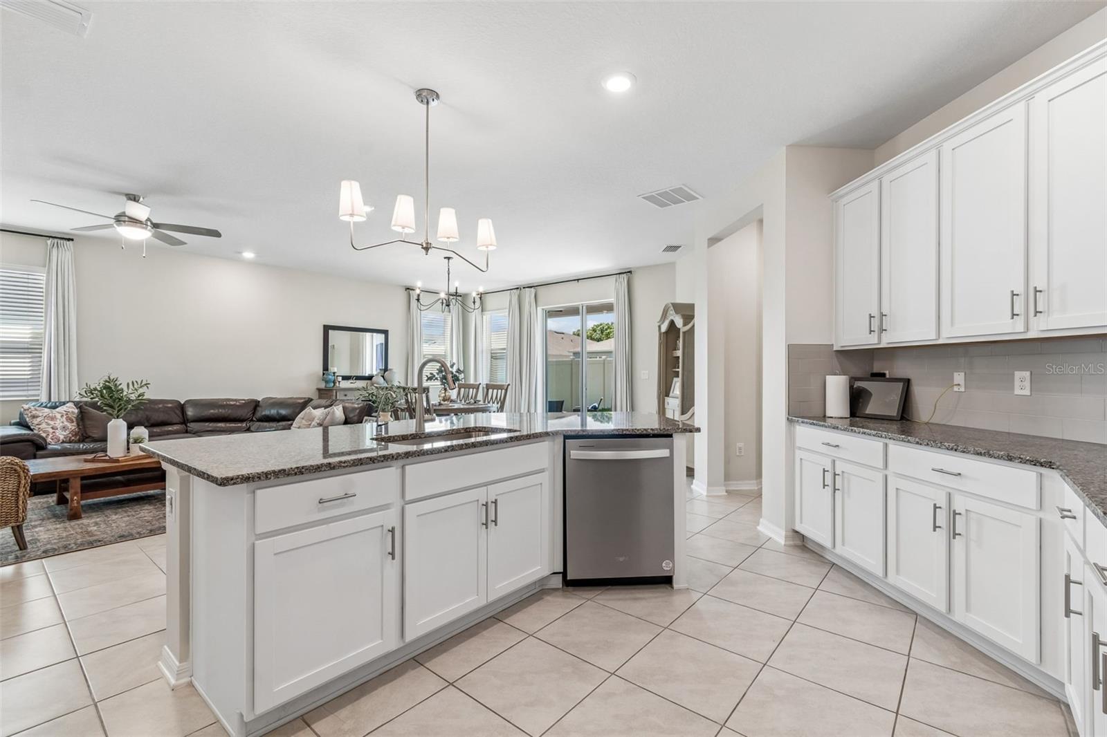 RIVERSTONE - Residential