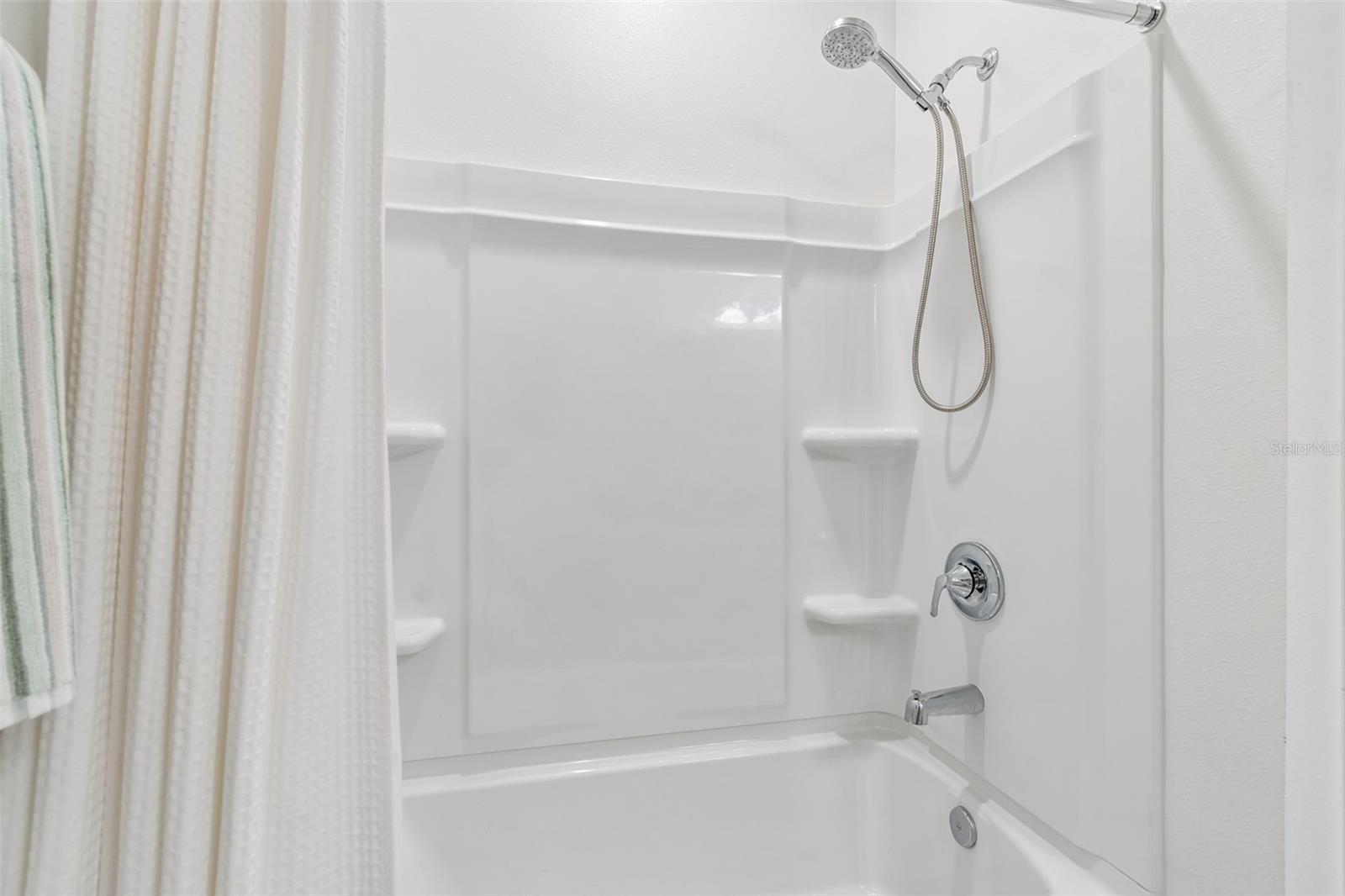 RIVERSTONE - Residential