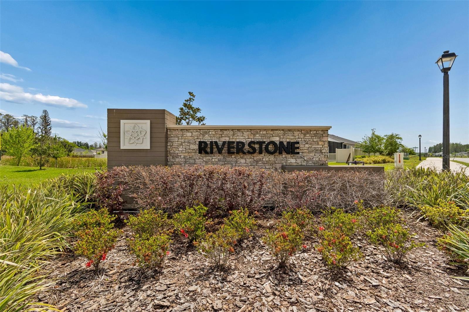 RIVERSTONE - Residential