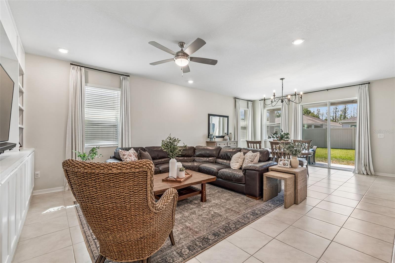 RIVERSTONE - Residential